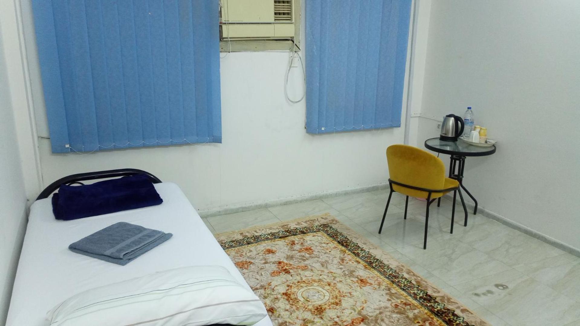 Salem House Hostel นิซวา ภายนอก รูปภาพ